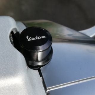 Ốc chân kính vespa