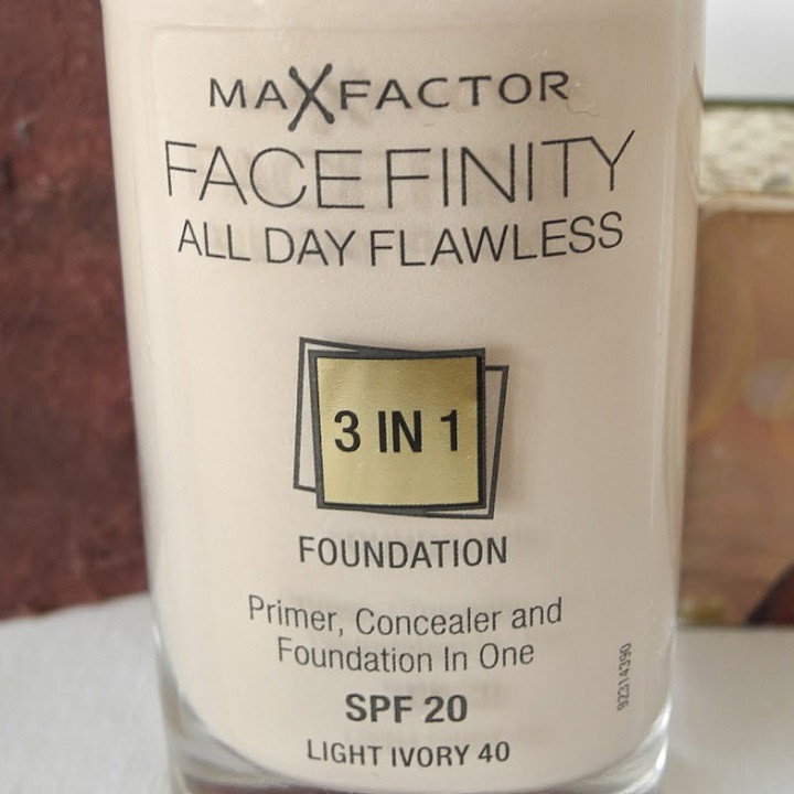 Kem Nền Trang Điểm Max Facetor Facefinity 3in1 Màu 40 LIGHT IVORY | BigBuy360 - bigbuy360.vn