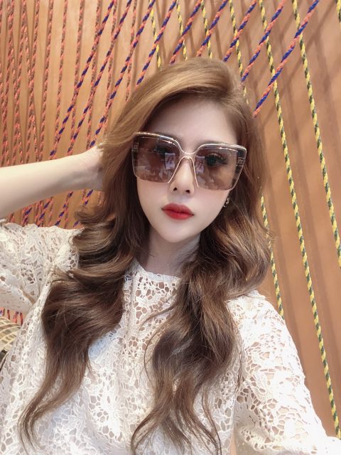 Kính Shein, hàng chuẩn auth, có mail mua hàng chính hãng