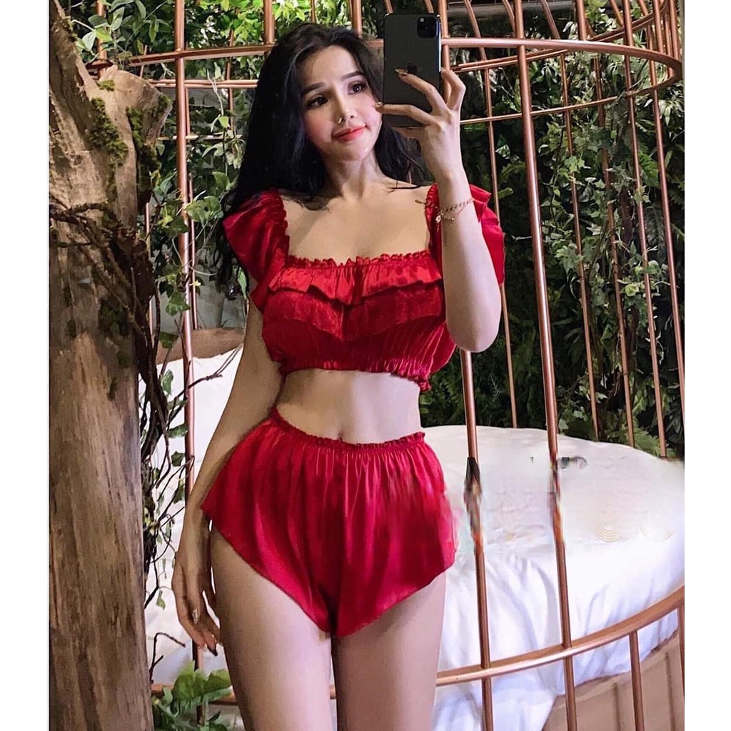 set đùi đỏ trễ vai