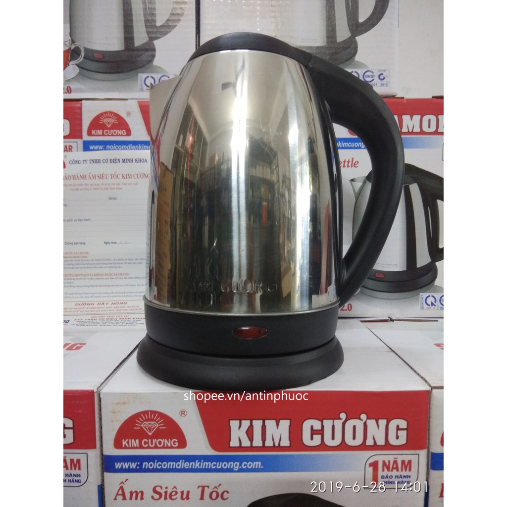 Ấm Siêu tốc Kim Cương