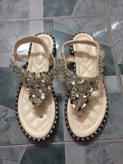 Giày sandal đính đá