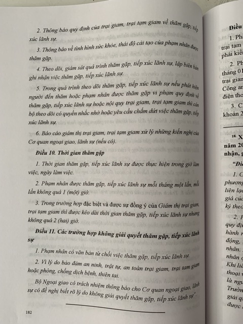 Sách- Bộ Chỉ dẫn áp dụng luật thi hành án hình sự 2019 và Bộ luật thi hành án hình sự hiện hành | BigBuy360 - bigbuy360.vn