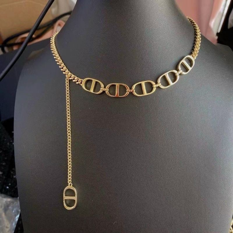 Vòng cổ dìo