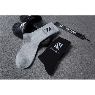 Tất super dark họa tiết phong cách off white