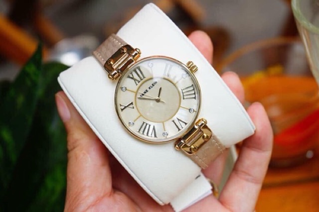 Đồng hồ nữ Anne Klein tone be tinh tế - Hàng chính hãng xách tay từ Mỹ