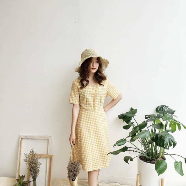 ❤️ Đầm caro cột eo cổ V đính hàng nút ❤️ | BigBuy360 - bigbuy360.vn