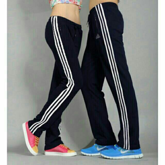 Quần thể dục học sinh