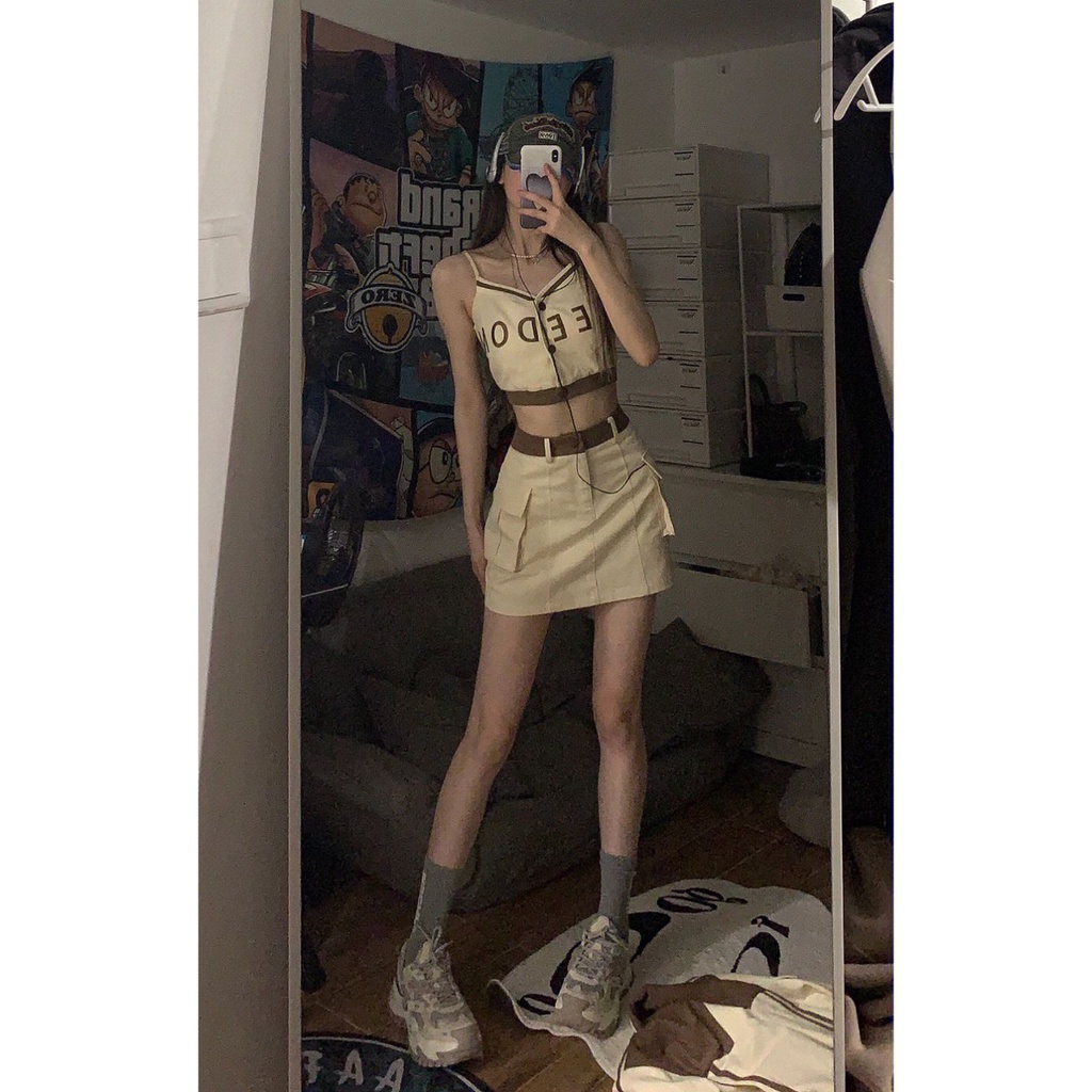 Áo Khoác Bóng Chày Và Váy Ngắn Hai Dây Thời Trang Mùa Thu 2022 Phong Cách Mỹ Cổ Điển Dành Cho Bạn Nữ