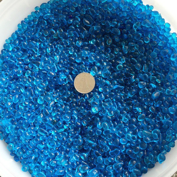 Đá pha lê màu xanh dương Tự Nhiên dùng Trang Trí Bể Cá