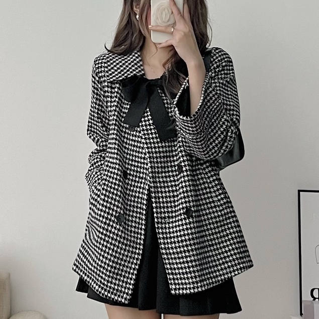 Áo Khoác Dạ Họa Tiết Răng Sói Phối Nơ Đen - Titto Closet