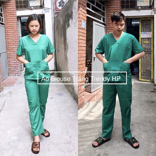 Bộ quần áo cổ tim xanh lá - bộ scrubs blouse phẫu thuật nam nữ (Có bán lẻ Áo hoặc quần blouse)