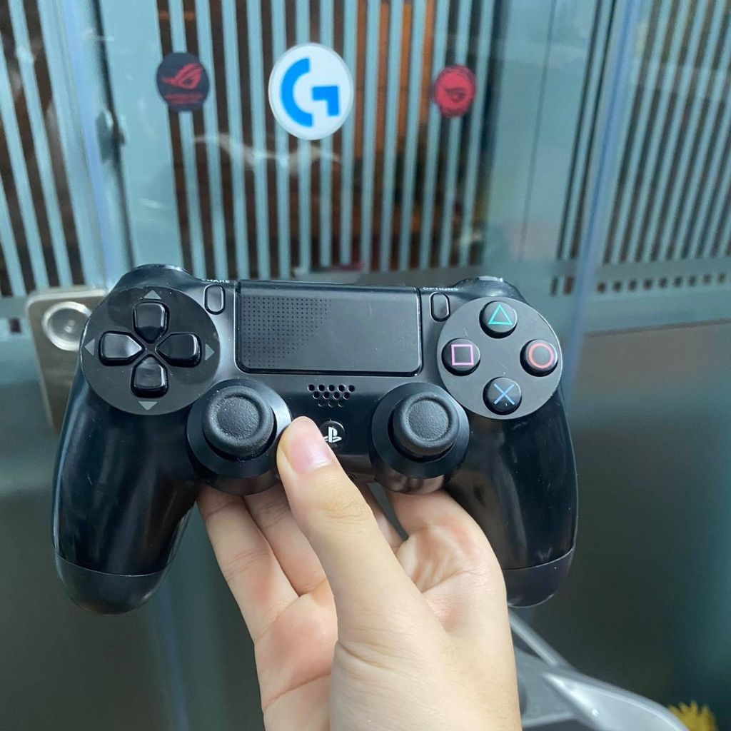 Tay cầm ps4 chơi game đã qua sử dụng nobox 95%