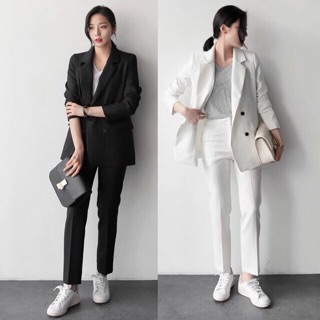 Bộ vest kẻ nữ công sở phong cách Hàn quốc