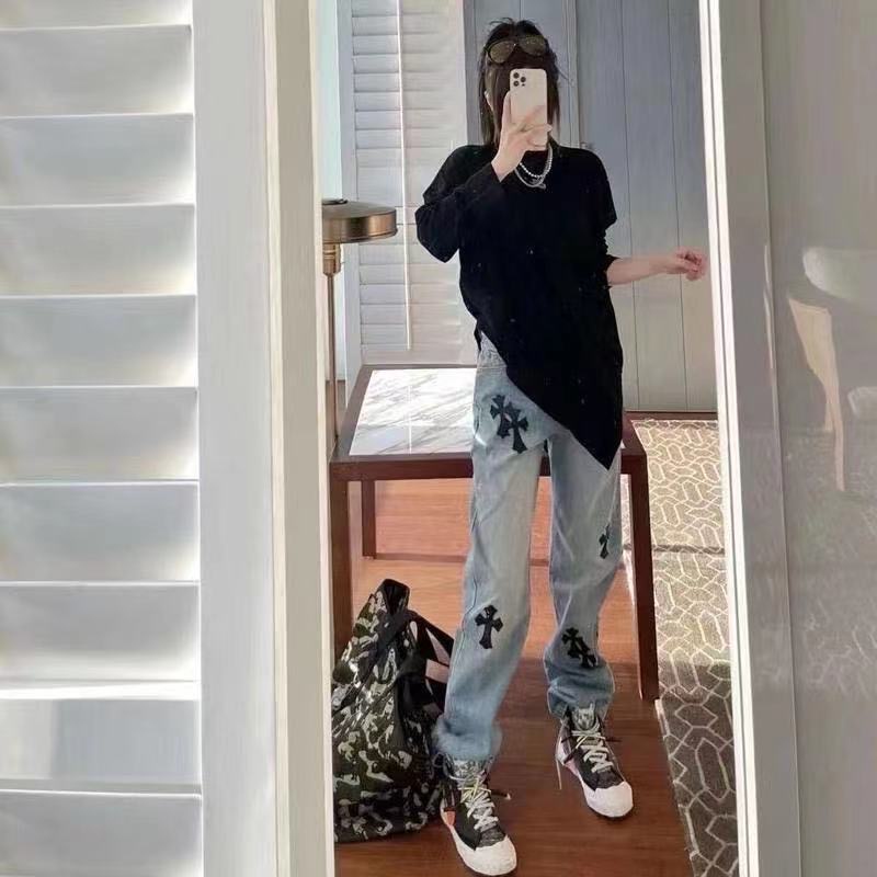 Quần jean unisex thánh giá họa tiết CH form thường