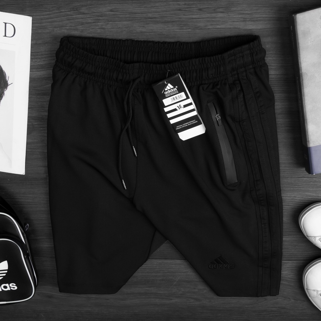 Quần short ba sọc nam - quần đùi thể thao nam với logo thêu sắc nét QS13 | BigBuy360 - bigbuy360.vn