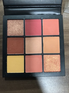 PHẤN MẮT HUDA BEAUTY CORAL OBSESSIONS