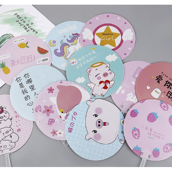 Q1 Quạt nhựa cầm tay quạt cute thần tượng cute dễ thương idol