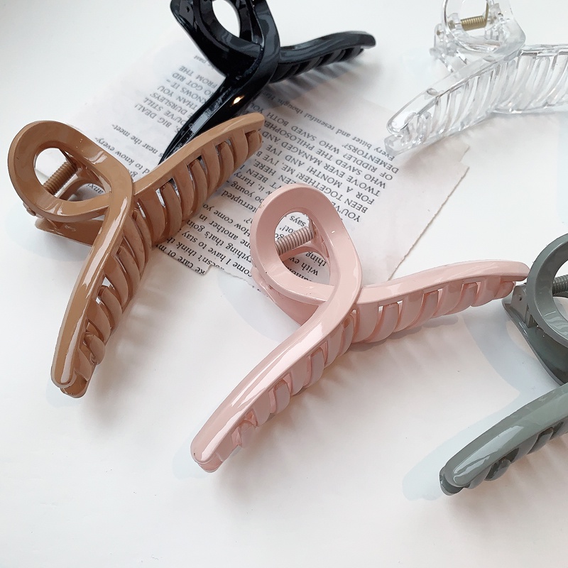 Kẹp Tóc Càng Cua Nhựa Loại Chéo Jussy Fashion Kiểu Kẹp Tóc Hàn Quốc Kích Thước 11cm Nhiều Màu Ngẫu Nhiên