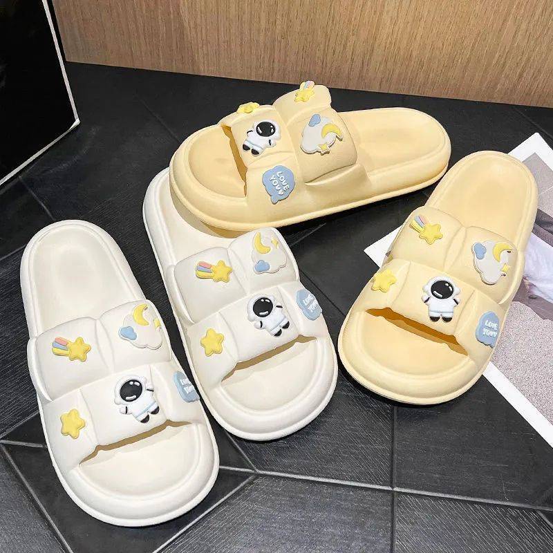 Dép bánh mì nữ quai ngang sticker PHI HÀNH GIA - dép nữ đi chơi dễ thương giá rẻ