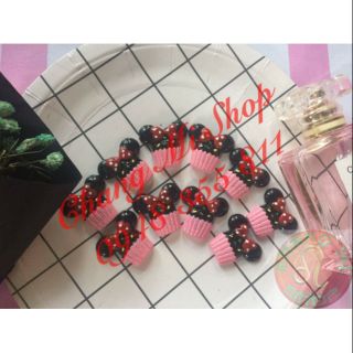 Charm bánh mickey