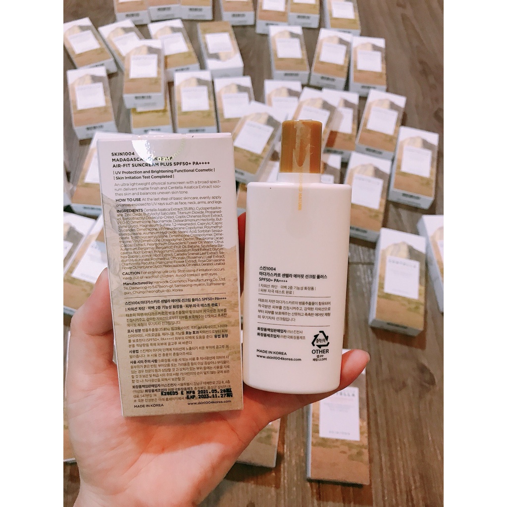 Kem Chống Nắng Nâng Tông Da, Lành Tính Chiết Xuất Rau Má Skin1004 Madagascar Centella Air-Fit Suncream SPF50+/PA++++ | BigBuy360 - bigbuy360.vn