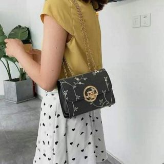 Túi đeo chéo nữ