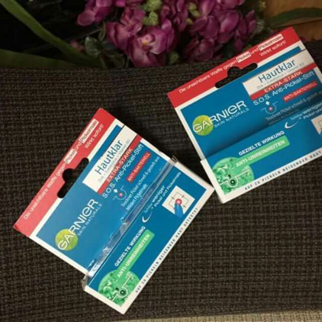 Bút chấm mụn trứng cá siêu tốc Garnier
