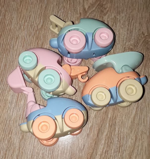 Sét 4 chiếc xe mô hình biệt đội vui vẻ bằng nhựa chạy chớn rất đẹp