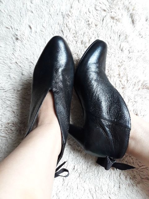 Bốt da thật size 38