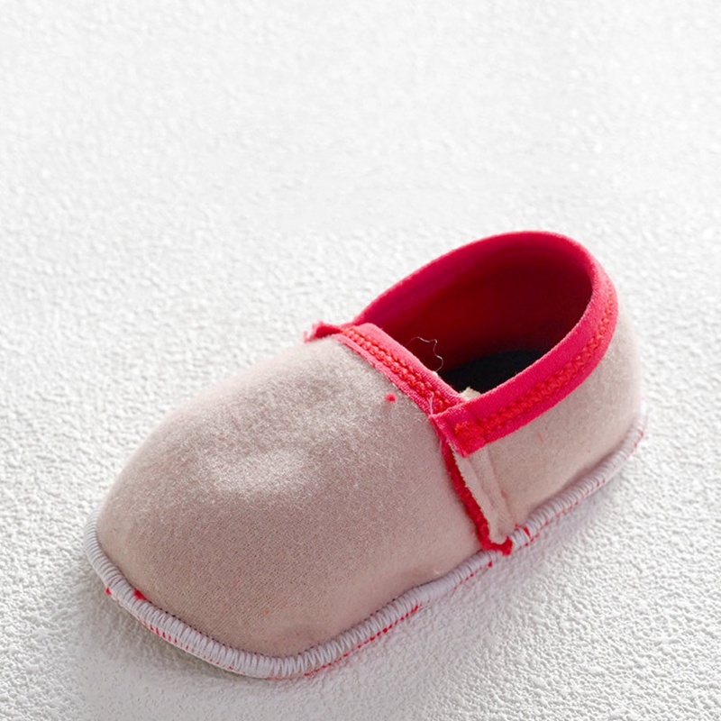 Giày Chống Trượt Hình Ông Già Noel Hoạt Hình Cho Bé 1-4 Tuổi