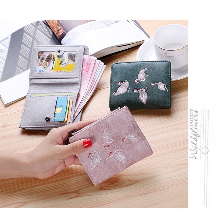 Ví vuông mini cầm tay thêu hình thiên nga K501 Shalla