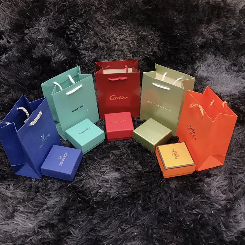 Hộp Quà Đựng Đồ Trang Sức/ Set Hộp Giấy Hãng Đựng Bông Tai Dây Chuyền Nhẫn Lắc Tay Cài Áo