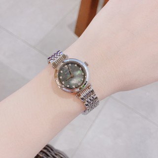 đồng hồ nữ 𝐁𝐮𝐥𝐨𝐯𝐚 𝐃𝐢𝐚𝐦𝐨𝐧𝐝 𝟗𝟔𝐏𝟏𝟔𝟗 xinh hết nấc