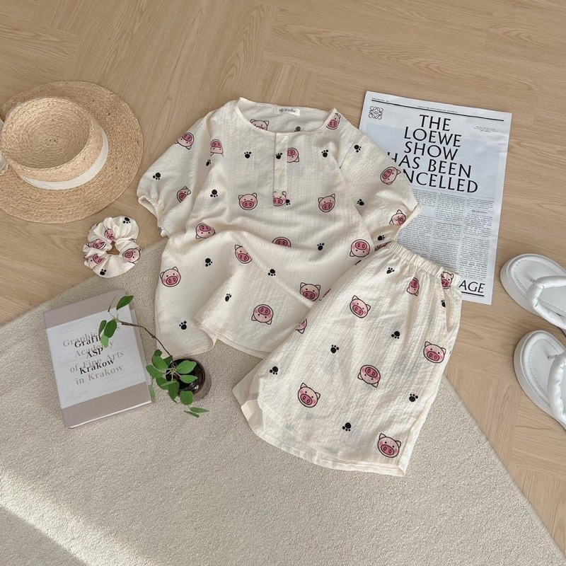 Đồ Bộ Mặc Nhà Pijama Tay Ngắn Quần Đùi Xốp Đũi Hàn Kèm Cột Tóc Xinh Xắn