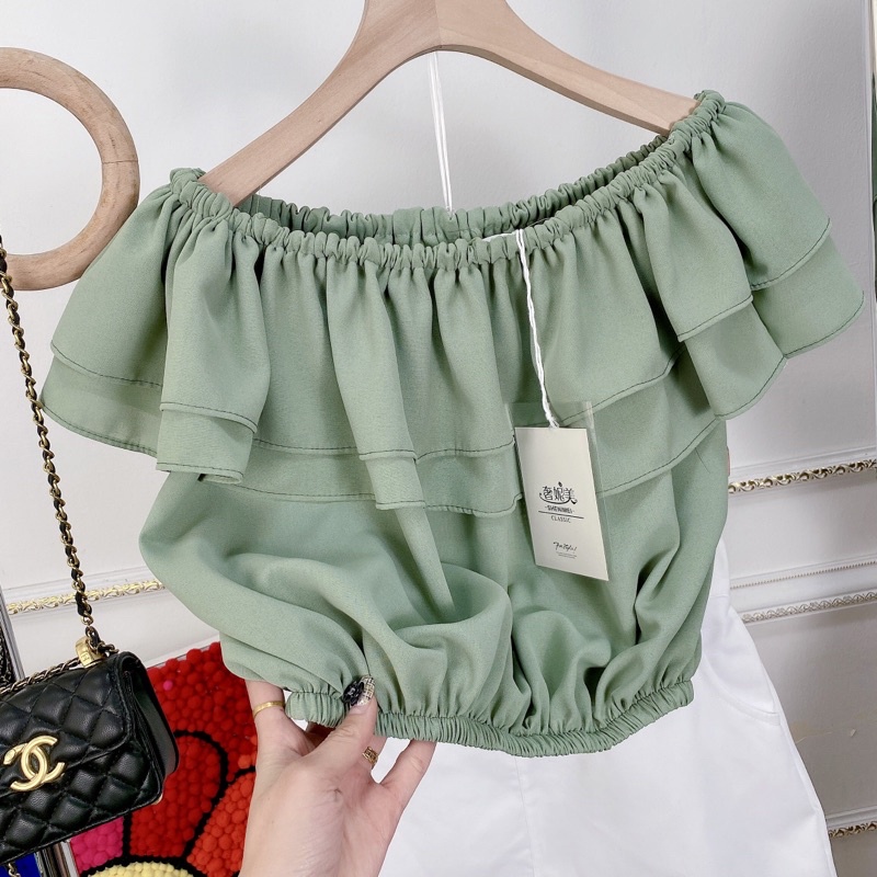 Set  Áo Bệt Vai Đũi Bèo Trễ Vai Phối Chân Váy KaKi