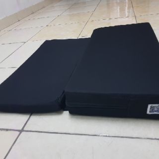 Nệm ngồi thiền ( tọa cụ )