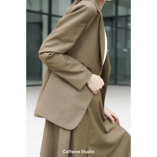 Áo blazer kaki hai lớp dành cho nữ Caffeine Studio
