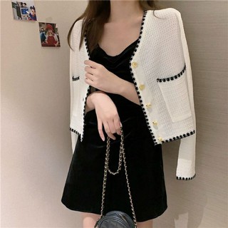 Áo cổ tim dài tay có túi