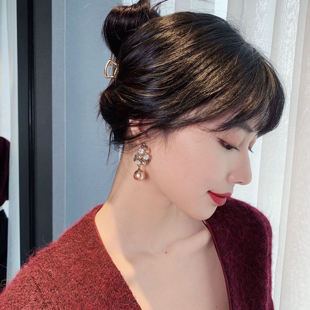 Bông tai hình hoa đính ngọc trai giả phong cách Hàn Quốc lãng mạn cho nữ