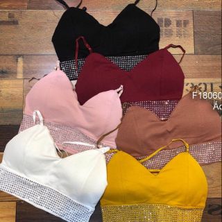Áo bra cúp ngực 2 dây đính đá!