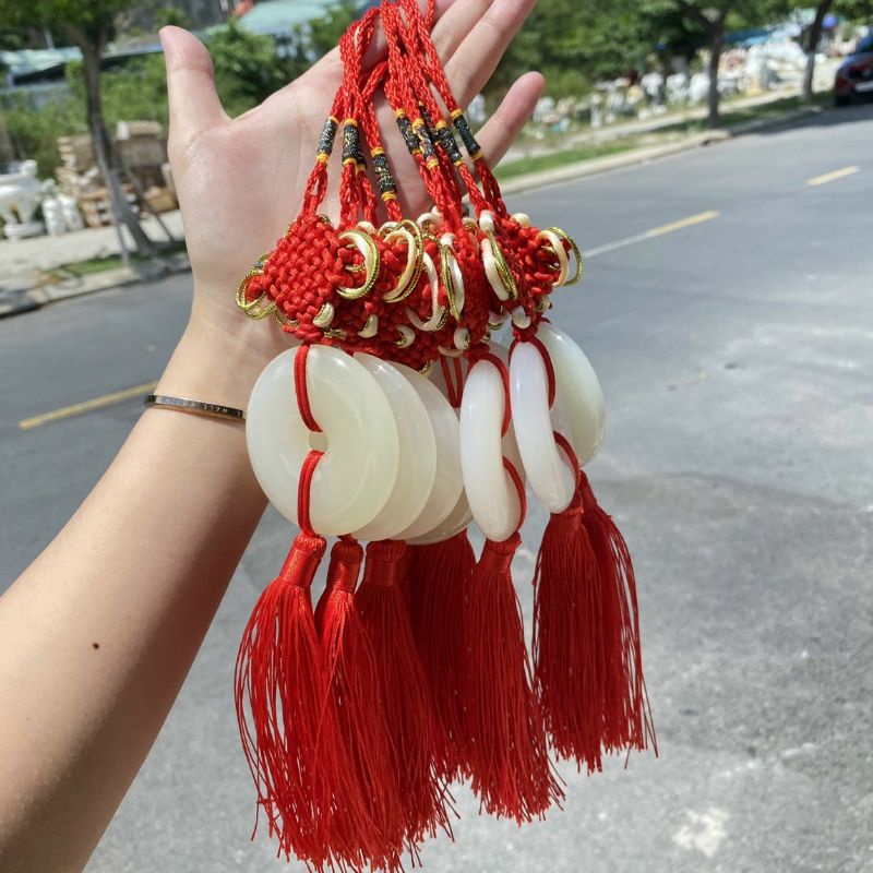Khánh Đồng Điếu treo xe ô tô