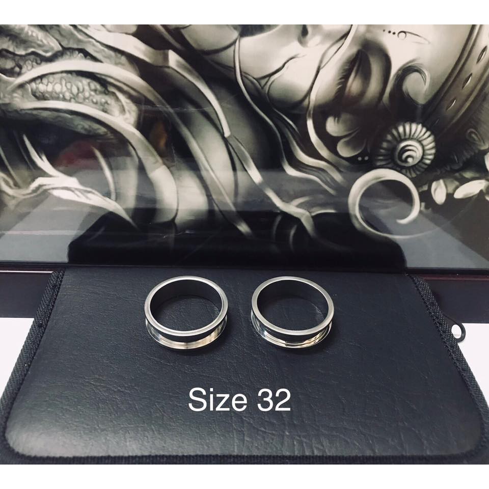KHUYÊN NONG TAI INOX VIỀN DÀY MÀU BẠC SZ 32MM
