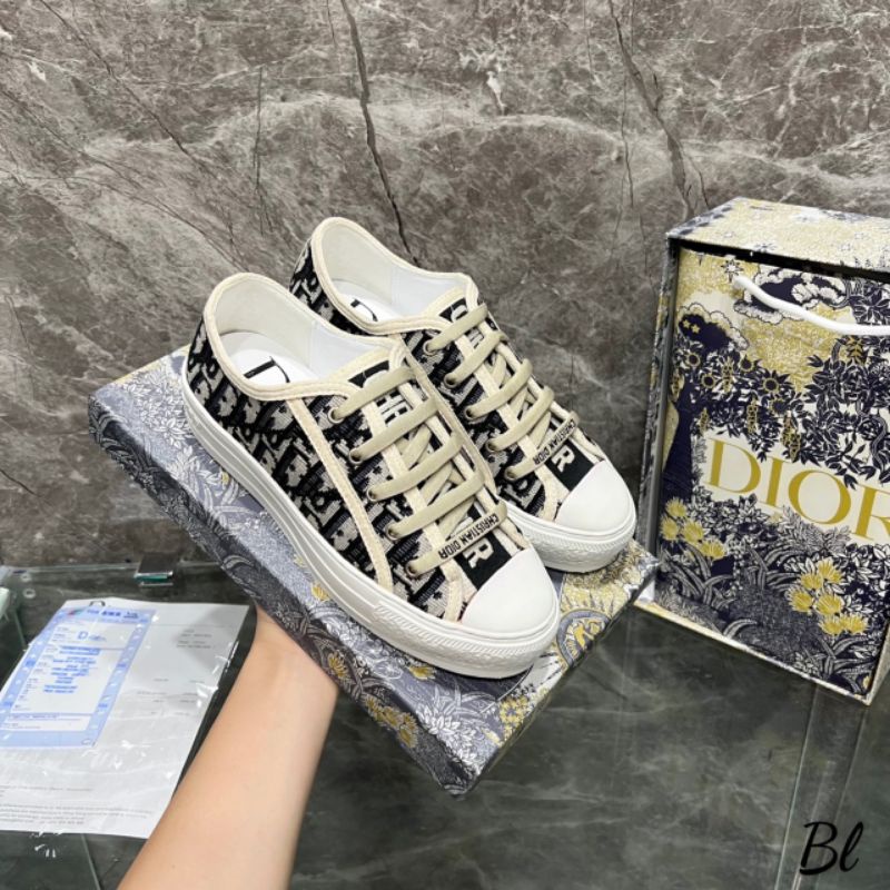 lo Giày Thể Thao Thêu Cd Đế Ngôi Sao Da Mềm Êm Fullbox Bill Túi Cao Cấp