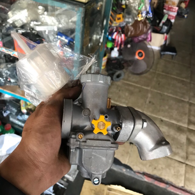 Bình xăng bông mai co tháp