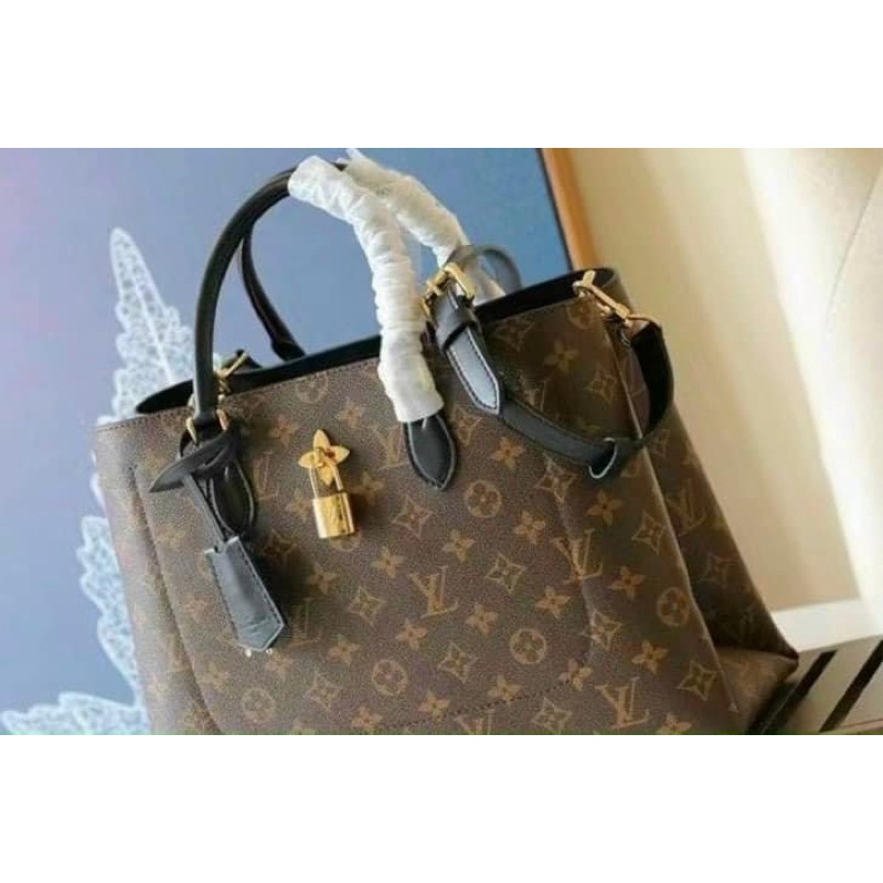 Túi công sở đen quai xách