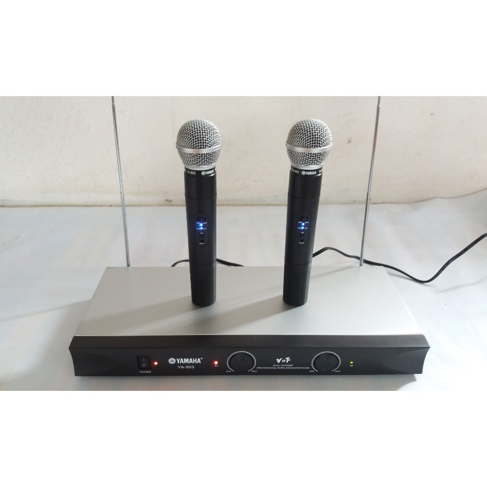 MICRO KARAOKE KHÔNG DÂY YAMAHA YA 503