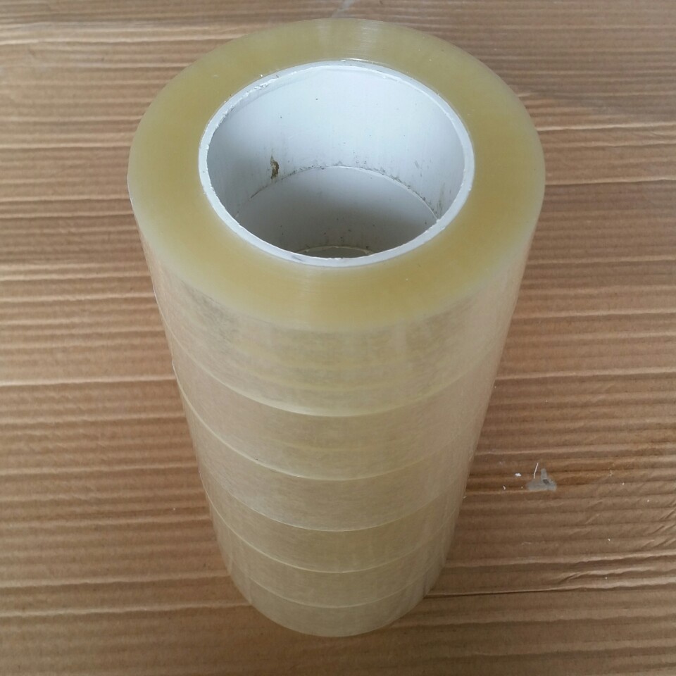 Băng dính đóng hàng 400g lõi siêu mỏng 3mm màu trong