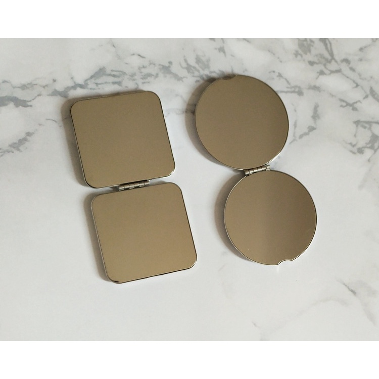 Gương Trang Điểm Mini Bỏ Túi Hình Vuông Bằng Thép Không Gỉ