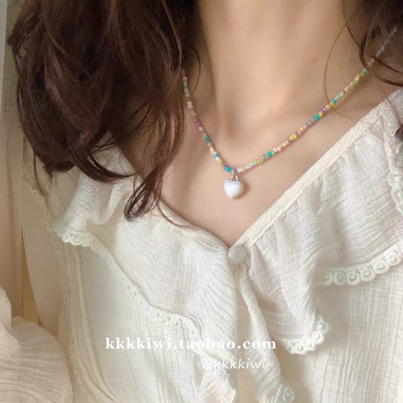 Vòng cổ hạt cườm charm tim